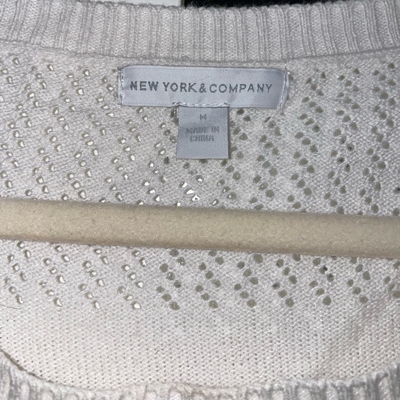 Sweater - Picture 4 of 7